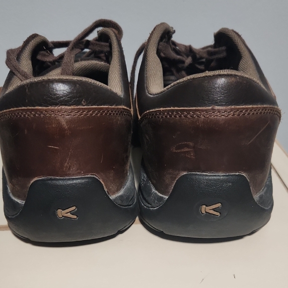 Keen Mens Size 10 Brown Leather Lace Up Low Athletic Hiking Casual Shoes - Picture 5 of 8